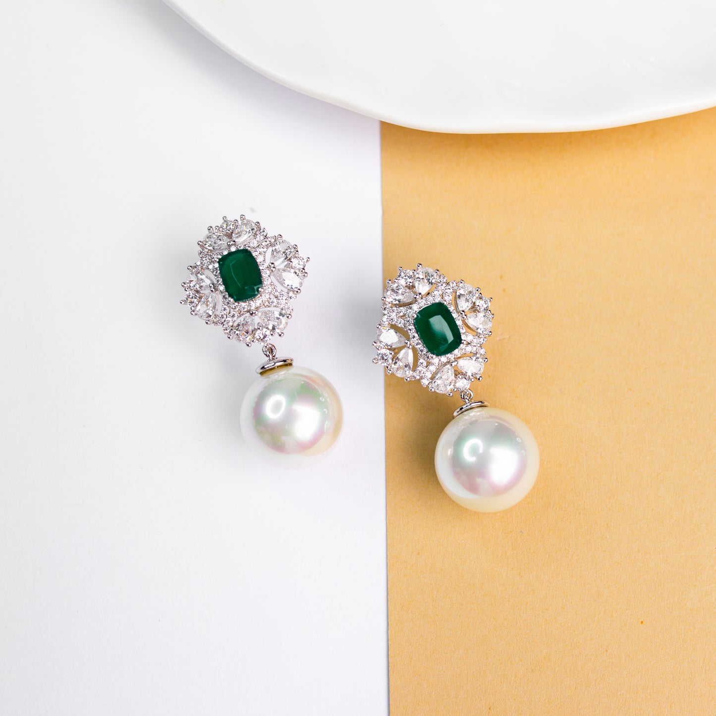 Diamond pearl earring