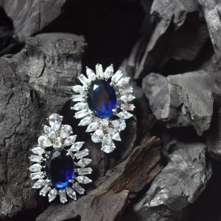 The Niva Stud Earrings