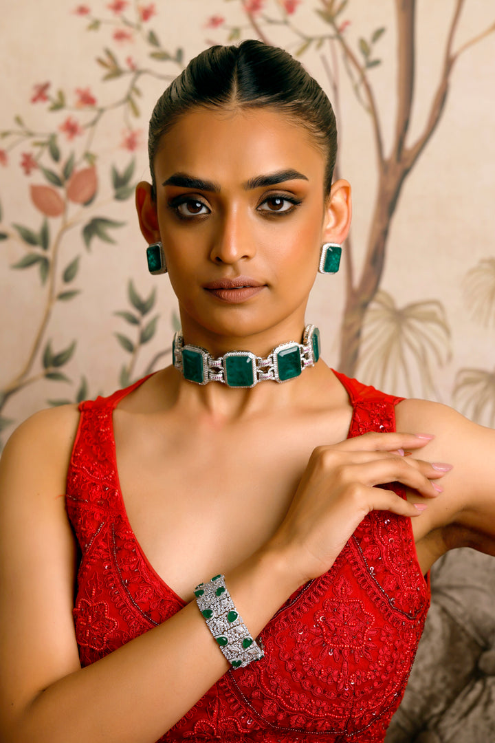 Verdant Grace Emerald Diamond Choker Set