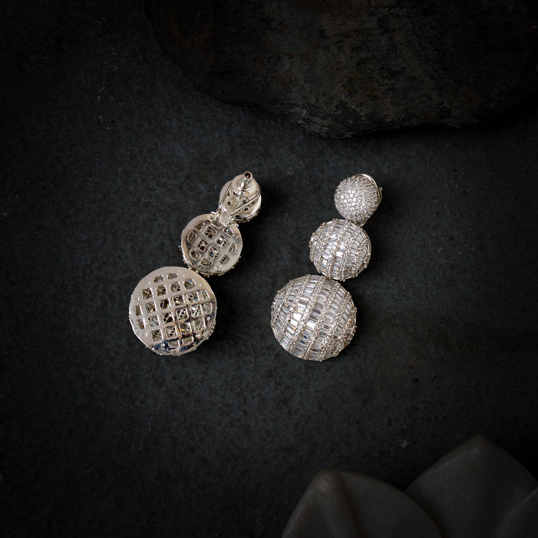 Roqa Diamond Earrings