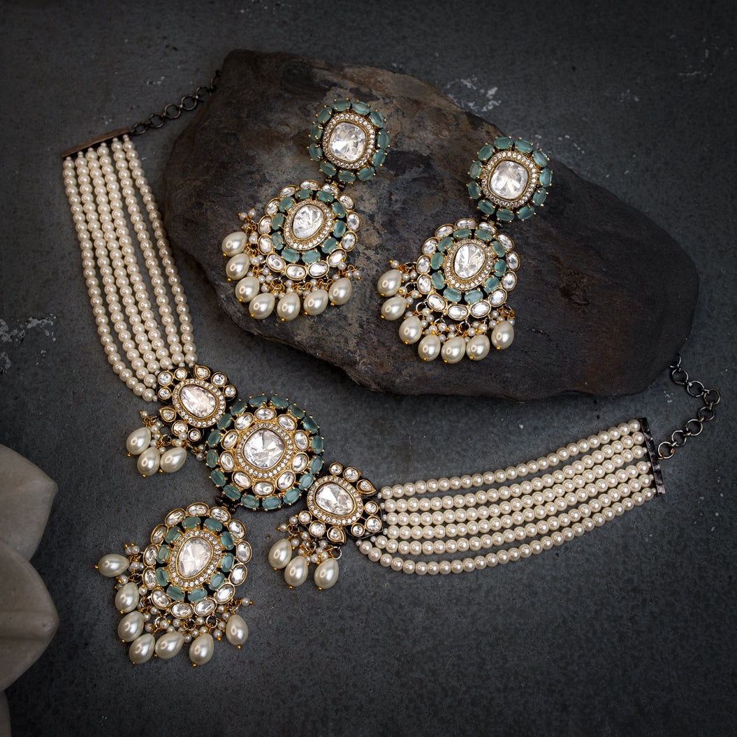 Gulmarg White Necklace