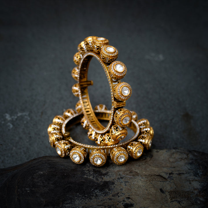 Hoor Polki Gold & White bangle(Single Piece)