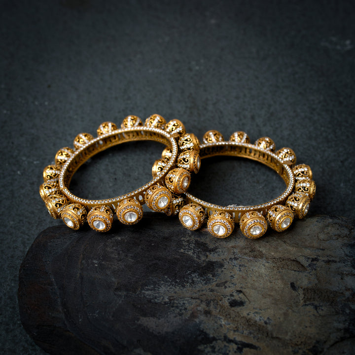 Hoor Polki Gold & White bangle(Single Piece)