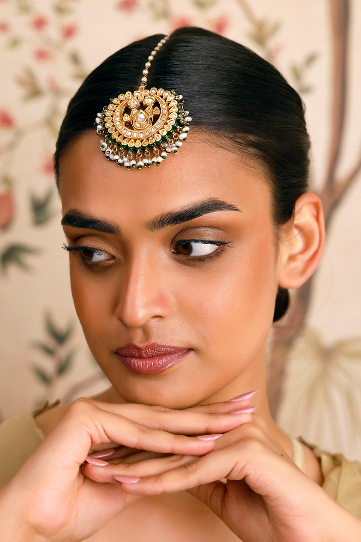 Inara Kundan Tikka