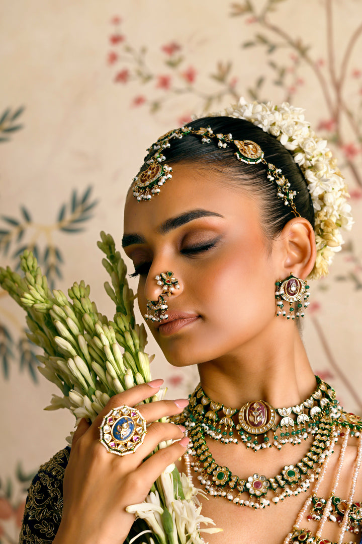 Rajsi Kundan Small Necklace Set