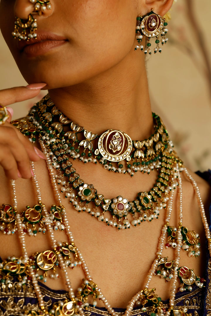 Rajsi Kundan Small Necklace Set