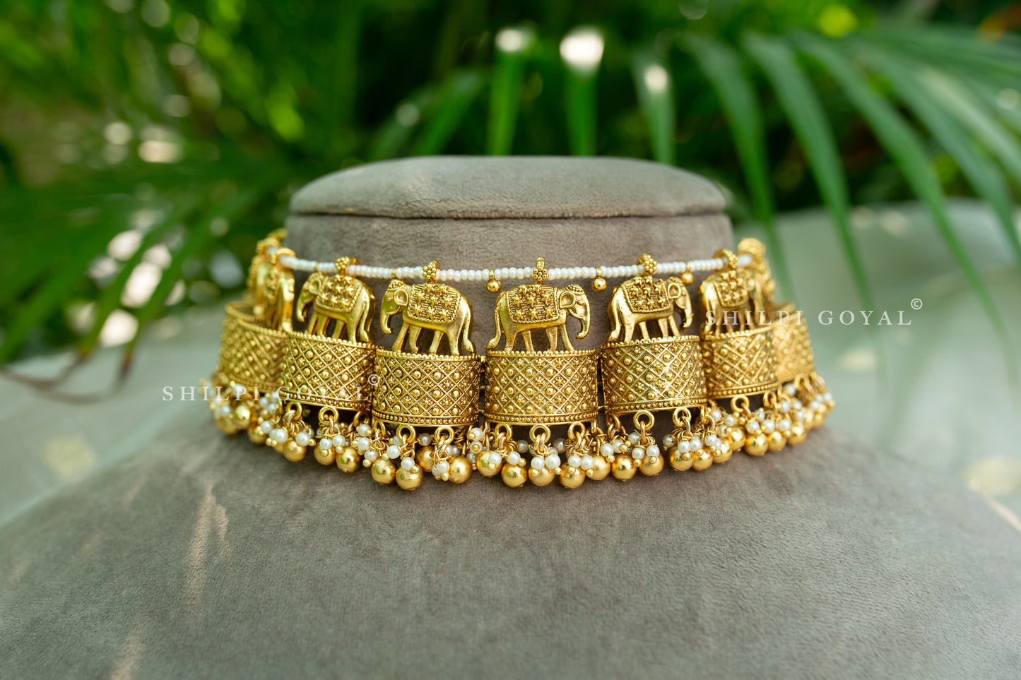 Elephant gold choker set