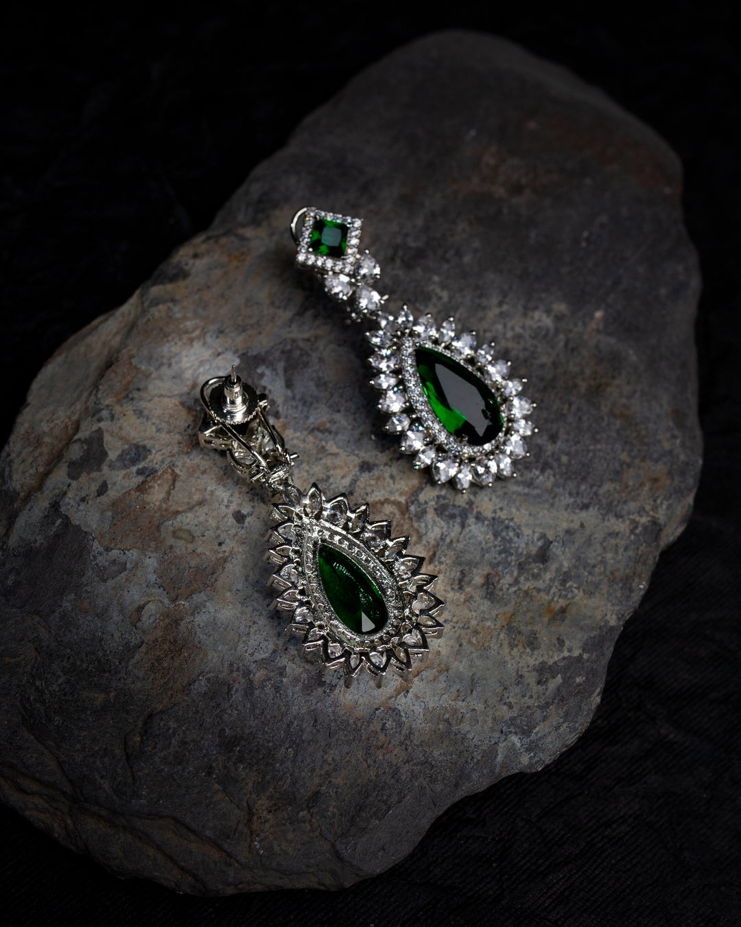 Gulrang Emerald Necklace Set