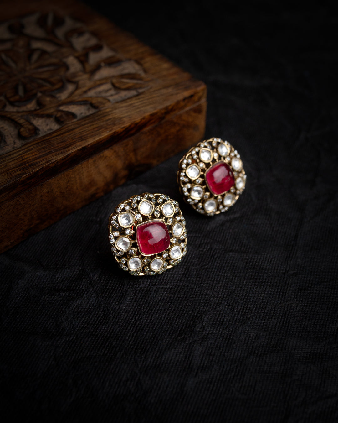 Nora Red moissanite Chokar Necklace Set