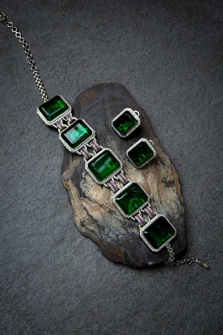Verdant Grace Emerald Diamond Choker Set