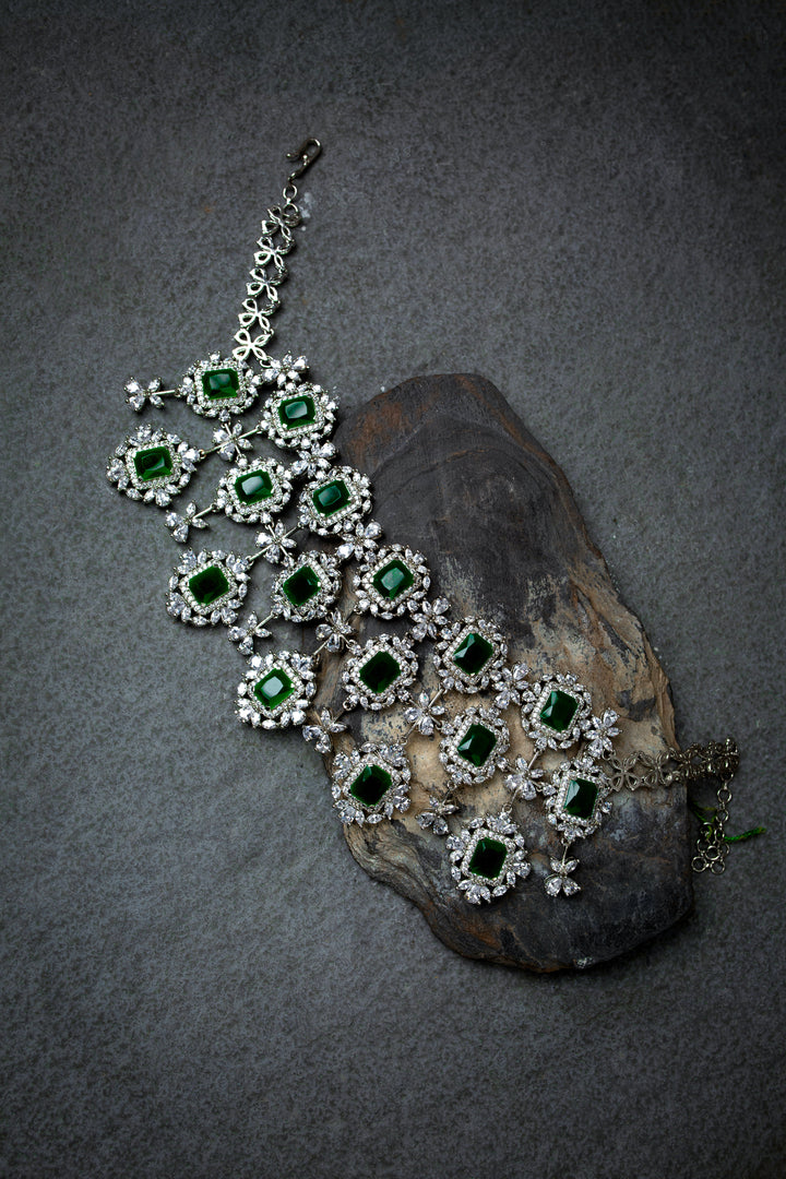 Elegance Green Diamond Choker