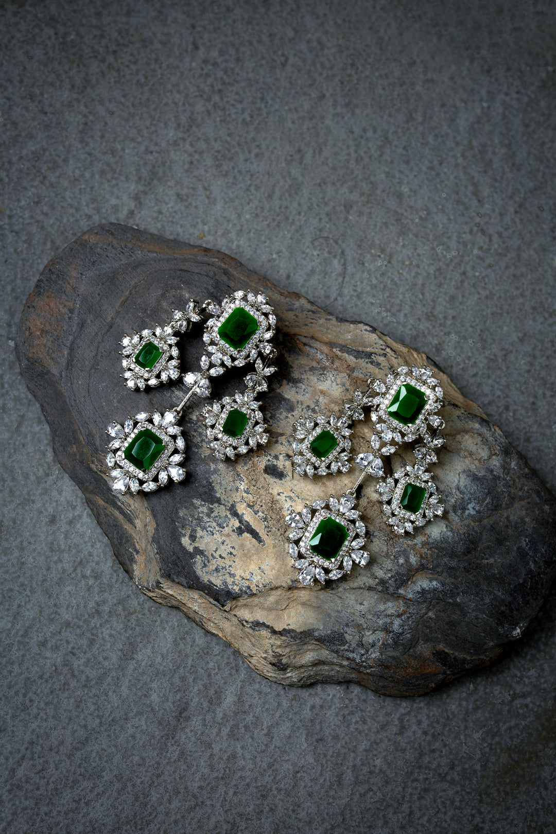 Elegance Green Diamond Choker