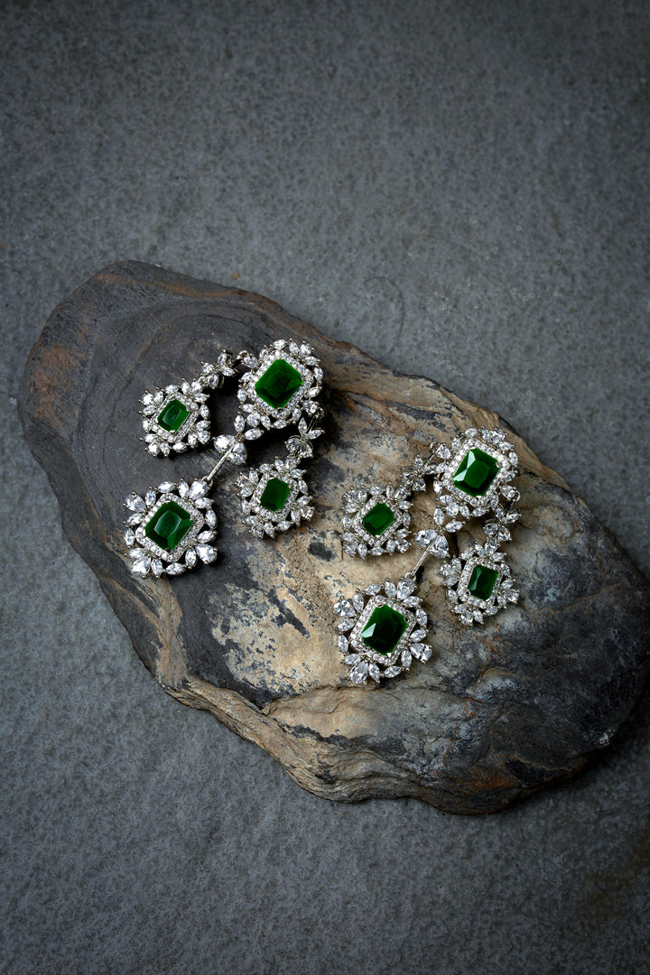 Elegance Green Diamond Choker