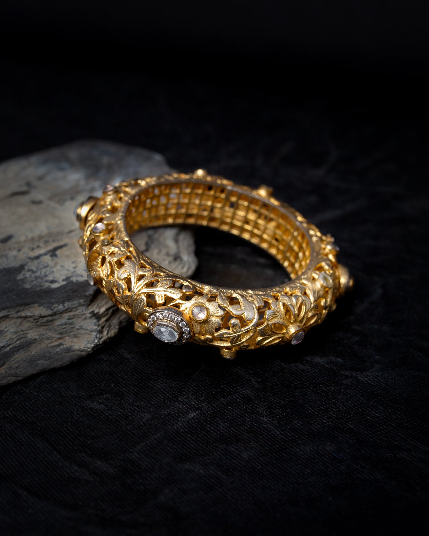 Gold polki bangle