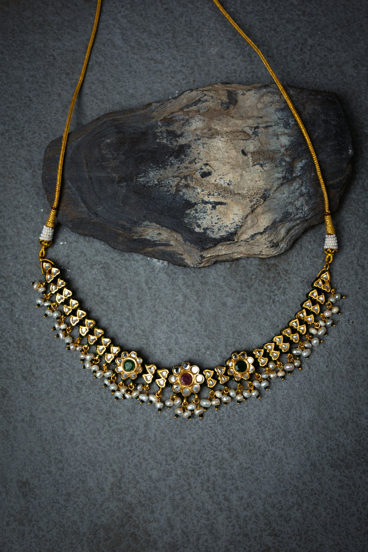 Rajsi Kundan Small Necklace Set