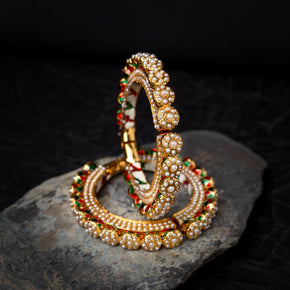 Jadau pearl bangle