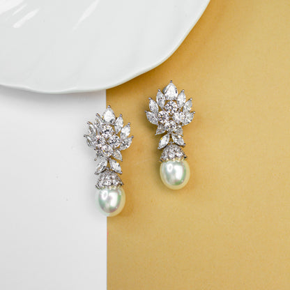 Diamond pearl earring