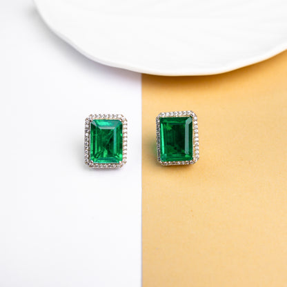 Green doublet stone stud