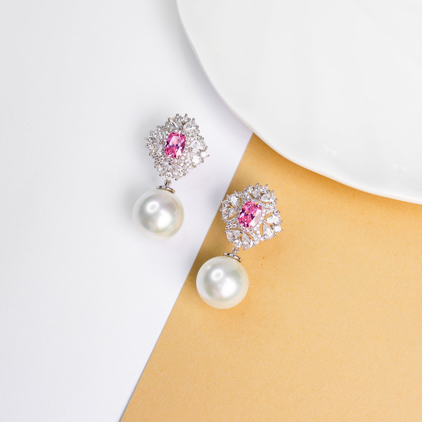 Diamond  pearl earring