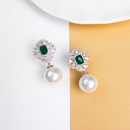 Diamond  pearl earring