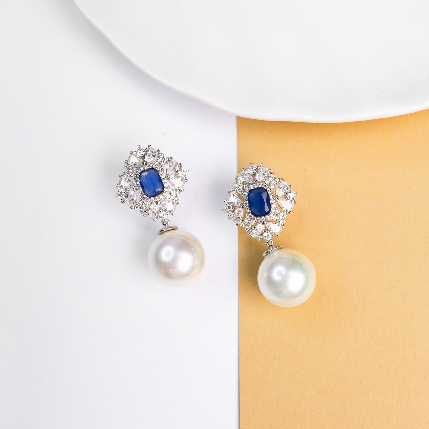 Diamond  pearl earring