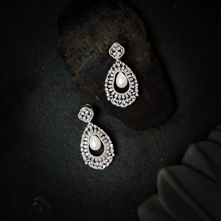 Zoha Pearl Diamond Earrings