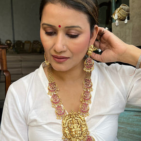 Lakshmi gold necklace