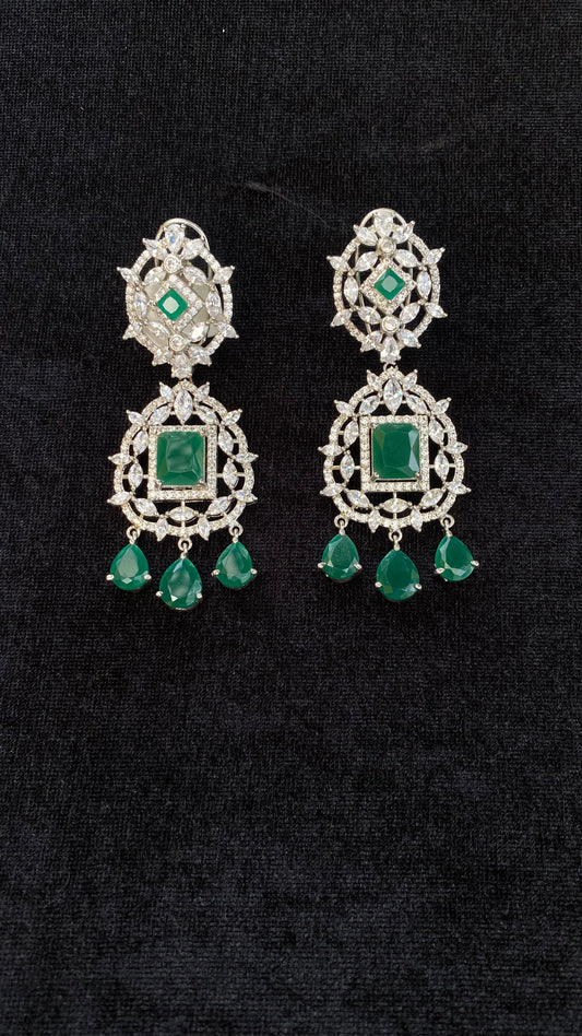 Emerald drop earring